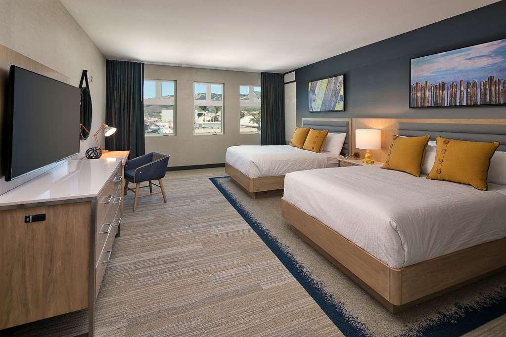 Inn At The Pier Pismo Beach, Curio Collection By Hilton Ruang foto